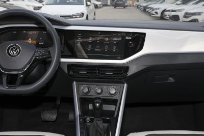 2024款  Plus 1.5L 自动炫彩科技版-内饰-图片-有驾