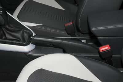 2024款  Plus 1.5L 自动炫彩科技版-内饰-图片-有驾