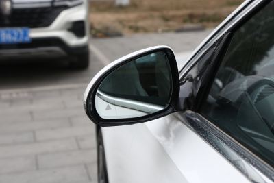 2026款 E 300 L 豪华运动型-外观-图片-有驾