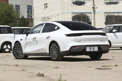 2025款 130km EM-i 旗舰版-外观-图片-有驾