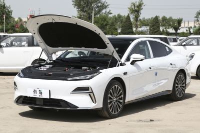 2025款 130km EM-i 旗舰版-外观-图片-有驾