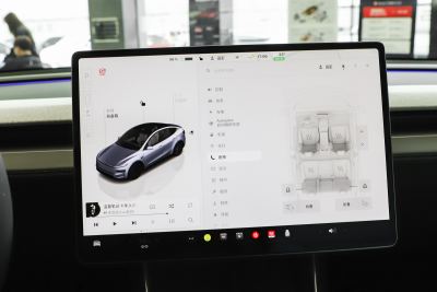 2025款 后轮驱动版-内饰-图片-有驾