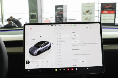 2025款 后轮驱动版-内饰-图片-有驾