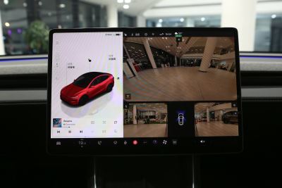 2025款 后轮驱动版-内饰-图片-有驾