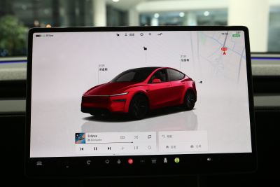 2025款 后轮驱动版-内饰-图片-有驾