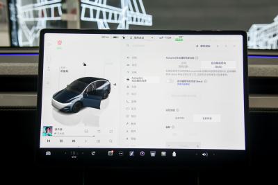 2025款 后轮驱动版-内饰-图片-有驾
