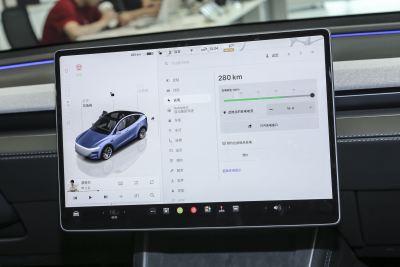 2025款 后轮驱动版-内饰-图片-有驾