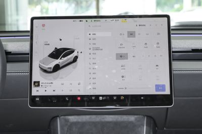 2025款 后轮驱动版-内饰-图片-有驾