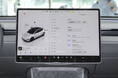 2025款 后轮驱动版-内饰-图片-有驾