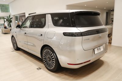 2026款 66 Ultra 奢享大六座-外观-图片-有驾