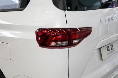 2025款 320km 豪华版 9座-外观-图片-有驾