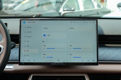 2025款 2.0T 长虹版 5座-内饰-图片-有驾