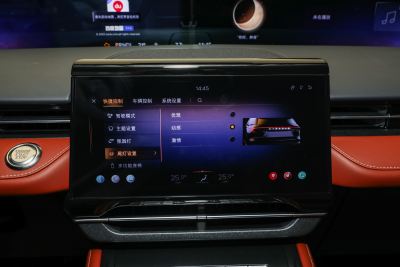 2025款 2.0T 四驱尊睿版-内饰-图片-有驾 2025款 2.0T 四驱尊睿版-内饰-图片-有驾