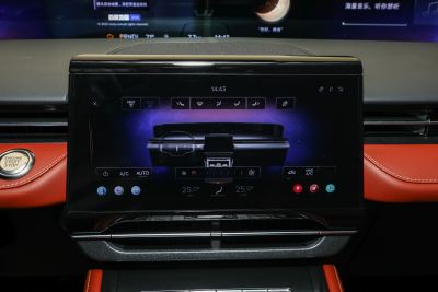 2025款 2.0T 四驱尊睿版-内饰-图片-有驾 2025款 2.0T 四驱尊睿版-内饰-图片-有驾
