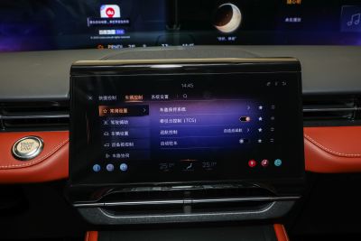 2025款 2.0T 四驱尊睿版-内饰-图片-有驾 2025款 2.0T 四驱尊睿版-内饰-图片-有驾