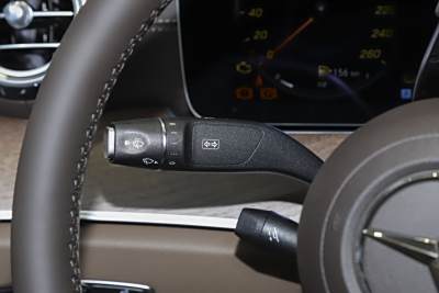 2021款 E 300 L 豪华型-内饰-图片-有驾