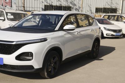 2019款 1.5T CVT 24小时在线精英型 7座-外观-图片-有驾