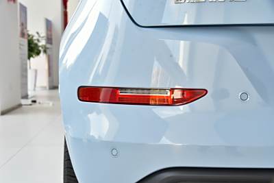 2023款 401km标准续航 豪华型 磷酸铁锂-外观-图片-有驾 2023款 401km标准续航 豪华型 磷酸铁锂-外观-图片-有驾