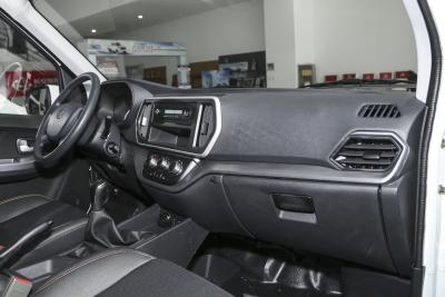 2023款 1.6L CNG舒适型厢货2座-内饰-图片-有驾
