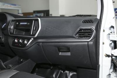 2023款 1.6L CNG舒适型厢货2座-内饰-图片-有驾