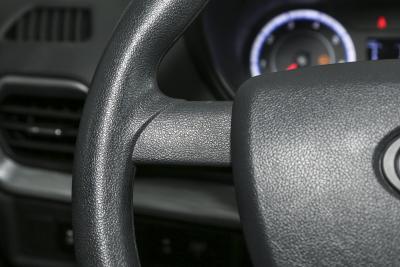2023款 1.6L CNG舒适型厢货2座-内饰-图片-有驾