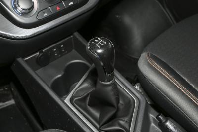 2023款 1.6L CNG舒适型厢货2座-内饰-图片-有驾