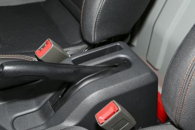 2023款 1.6L CNG舒适型厢货2座-内饰-图片-有驾