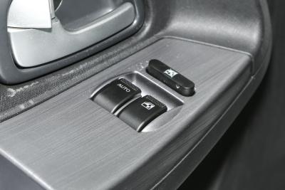 2023款 1.6L CNG舒适型厢货2座-内饰-图片-有驾