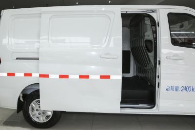 2023款 1.6L CNG舒适型厢货2座-内饰-图片-有驾