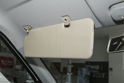 2023款 1.6L CNG舒适型厢货2座-内饰-图片-有驾
