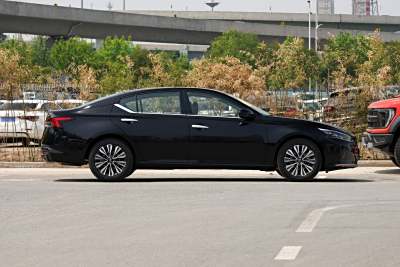 2024款 2.0L SV 黑金版-外观-图片-有驾