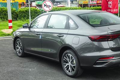 2026款 第4代 400万纪念款 1.5L CVT超越型-外观-图片-有驾