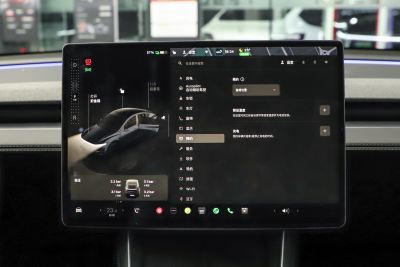 2025款 后轮驱动 首发版-内饰-图片-有驾