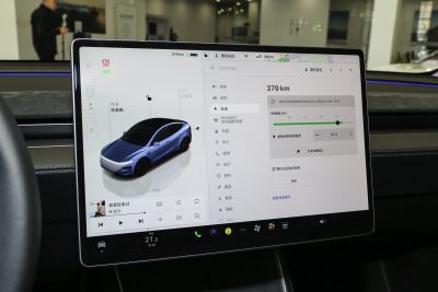 2025款 后轮驱动 首发版-内饰-图片-有驾