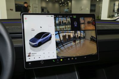 2025款 后轮驱动 首发版-内饰-图片-有驾
