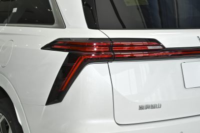 2023款 四驱超长续航版-外观-图片-有驾
