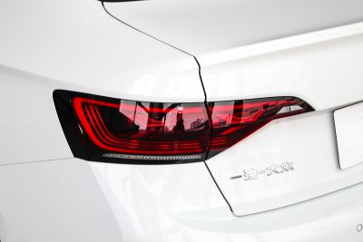 2025款 300TSI DSG超越版-外观-图片-有驾