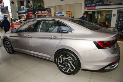 2025款 300TSI DSG超越版-外观-图片-有驾