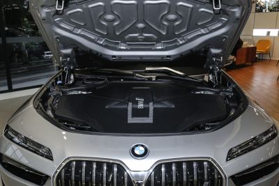 2023款 eDrive50L 尊享豪华套装-外观-图片-有驾