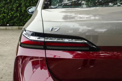 2023款 eDrive50L 尊享豪华套装-外观-图片-有驾