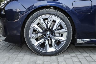 2023款 eDrive50L 尊享豪华套装-外观-图片-有驾