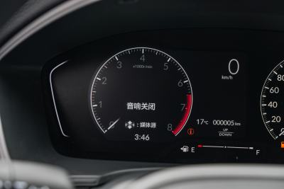 2025款 240TURBO 手动极速版-内饰-图片-有驾