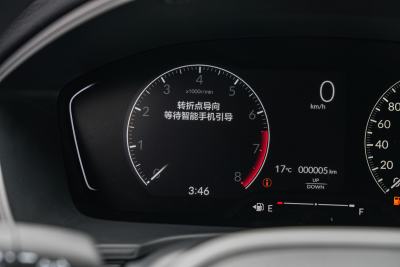 2025款 240TURBO 手动极速版-内饰-图片-有驾