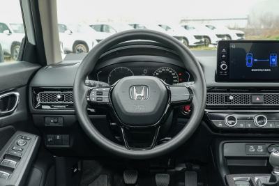 2025款 240TURBO 手动极速版-内饰-图片-有驾