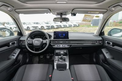 2025款 240TURBO 手动极速版-内饰-图片-有驾