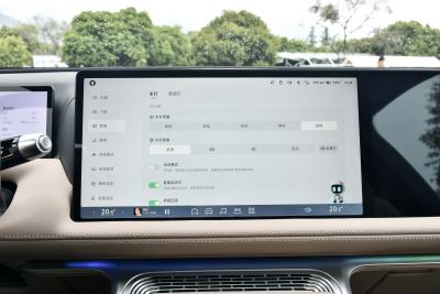 2025款 680 超长续航四驱 Max-内饰-图片-有驾 2025款 680 超长续航四驱 Max-内饰-图片-有驾