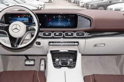 2025款 GLS 480 4MATIC-内饰-图片-有驾