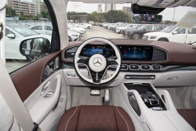 2025款 GLS 480 4MATIC-内饰-图片-有驾