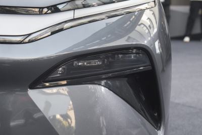 2025款 EV 600KM四驱激光雷达旗舰型-外观-图片-有驾
