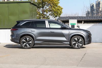 2025款 EV 600KM四驱激光雷达旗舰型-外观-图片-有驾